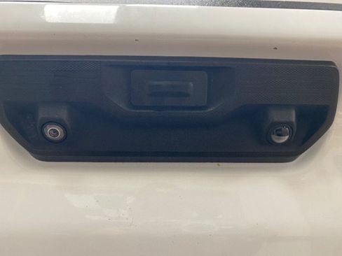 Used 2022 Chevrolet Silverado 2500 LTZ w/ Safety Package AWD/4WD image 25