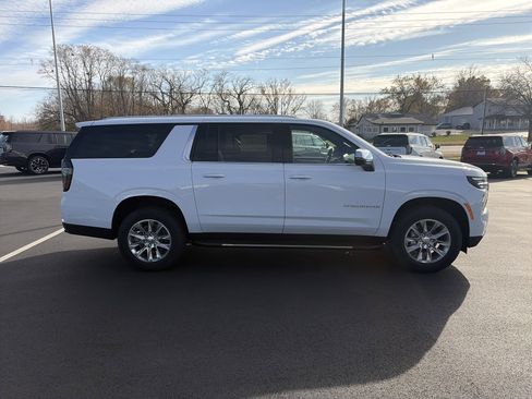 New 2026 Chevrolet Suburban Premier w/ Sun And Tow Package image 2