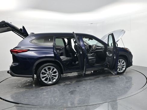 Used 2021 Toyota Highlander Limited image 55