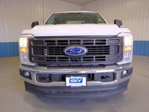 New 2025 Ford F250 XL w/ XL Chrome Package image 13