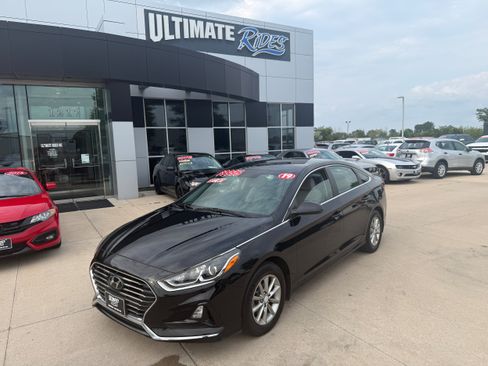 Used 2019 Hyundai Sonata SE FWD image 1