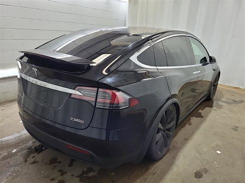 Used 2017 Tesla Model X P100D image 5