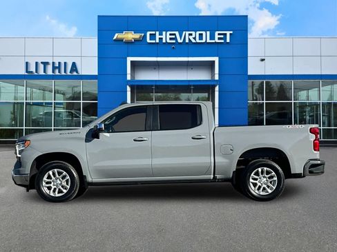 Used 2024 Chevrolet Silverado 1500 LT AWD/4WD image 5