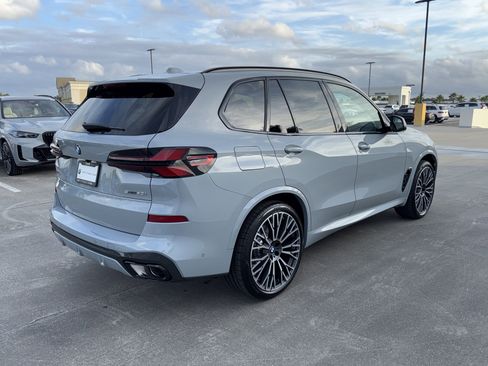 New 2026 BMW X5 sDrive40i w/ M Sport Package image 7