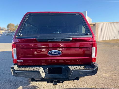 Used 2018 Ford F250 Lariat w/ Chrome Package image 4