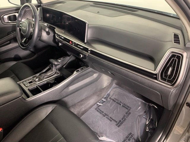 Used 2025 Kia Sorento S w/ Panoramic Sunroof Package AWD/4WD image 6