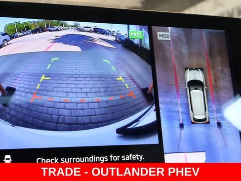 Used 2025 Mitsubishi Outlander SEL image 30