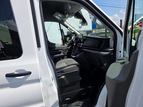 Used 2025 Ford Transit 350 XLT image 17