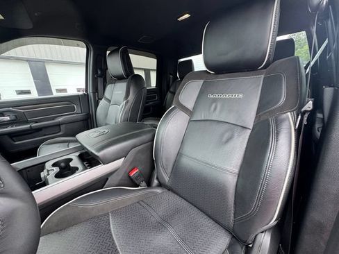 Used 2025 RAM 2500 Laramie AWD/4WD image 46