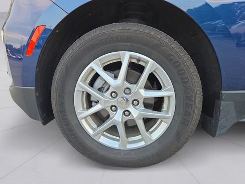Used 2022 Chevrolet Equinox LT AWD/4WD image 9