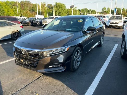 Used 2018 Honda Accord EX image 12