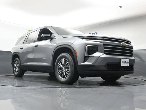 New 2026 Chevrolet Traverse LT w/ Driver Confidence Package AWD/4WD image 22