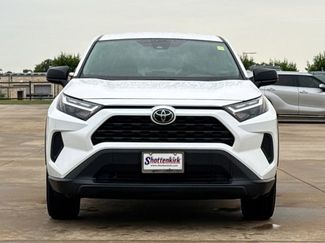 Used 2024 Toyota RAV4 LE FWD video 2