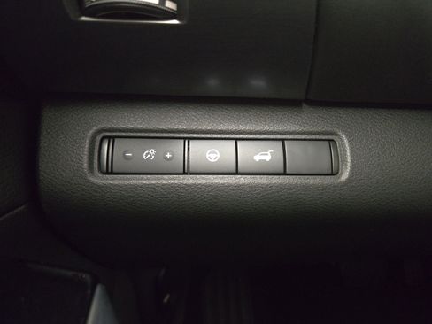 Used 2022 Nissan Pathfinder SL w/ SL Premium Package image 31