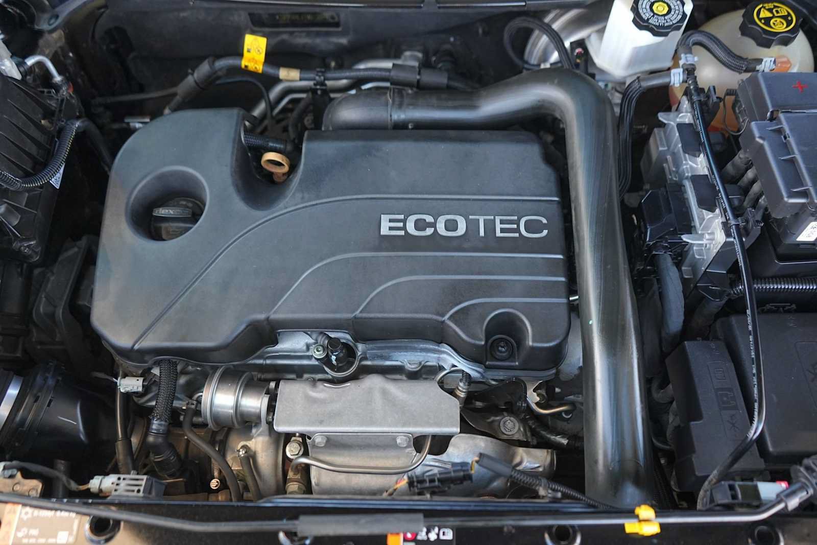 Used 2021 Chevrolet Equinox LS w/ LS Convenience Package FWD image 9