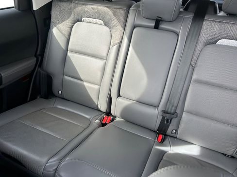 Used 2025 Ford Bronco Sport Badlands image 14