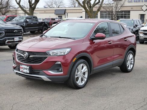 Used 2023 Buick Encore GX Preferred w/ Cold Weather Comfort Package FWD image 4