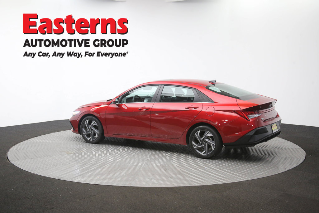 Used 2025 Hyundai Elantra SEL FWD image 65