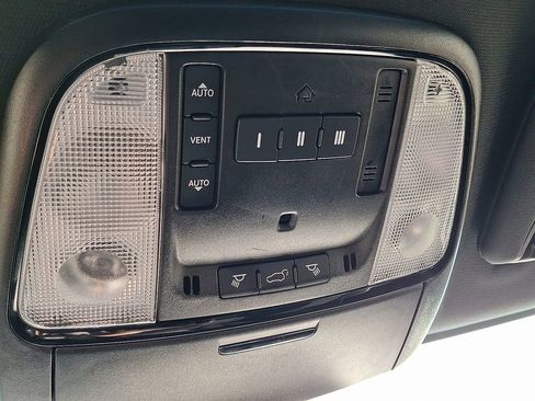 Used 2022 Dodge Durango GT image 26