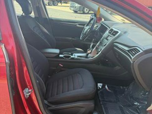 Used 2013 Ford Fusion SE image 12