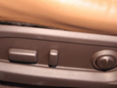 Used 2016 Buick Enclave Premium image 20