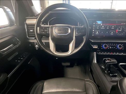 Used 2024 GMC Sierra 1500 Denali w/ Denali Reserve Package AWD/4WD image 17