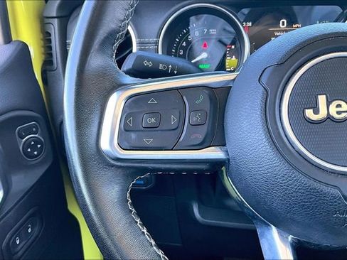 Used 2022 Jeep Wrangler Unlimited Sahara image 11