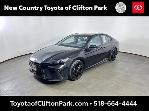 Used 2025 Toyota Camry XSE image 7