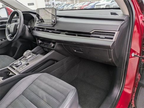 Used 2022 Mitsubishi Outlander SE image 25