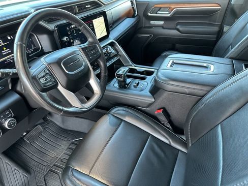 Used 2022 GMC Sierra 1500 Denali w/ Denali Reserve Package image 9