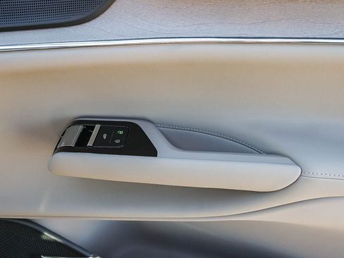 New 2026 Volvo EX90 Plus RWD image 19