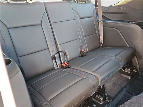 Used 2021 Chevrolet Tahoe Z71 w/ Z71 Off-Road Package image 19