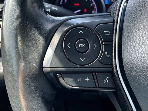 Used 2025 Toyota Camry LE w/ Convenience Package image 22