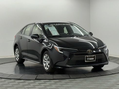 Certified 2026 Toyota Corolla LE image 4