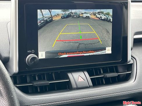 Certified 2025 Toyota RAV4 XLE FWD image 29
