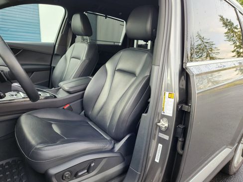 Used 2019 Audi Q7 3.0T Prestige w/ Prestige Package image 7