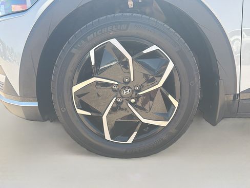 Used 2024 Hyundai Ioniq 5 SEL AWD/4WD image 11