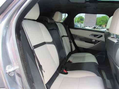 Used 2018 Land Rover Range Rover Velar AWD/4WD image 27