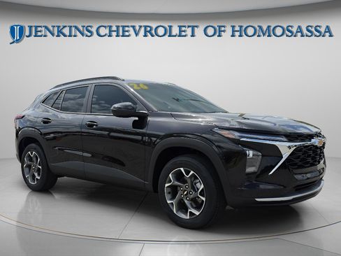 New 2026 Chevrolet Trax LT w/ Sunroof Package FWD image 1