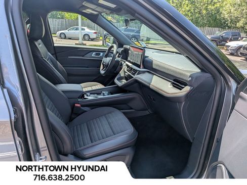 Used 2026 Ford Explorer ST-Line AWD/4WD image 36