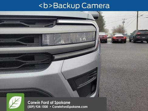 Used 2024 Ford Expedition XLT image 9