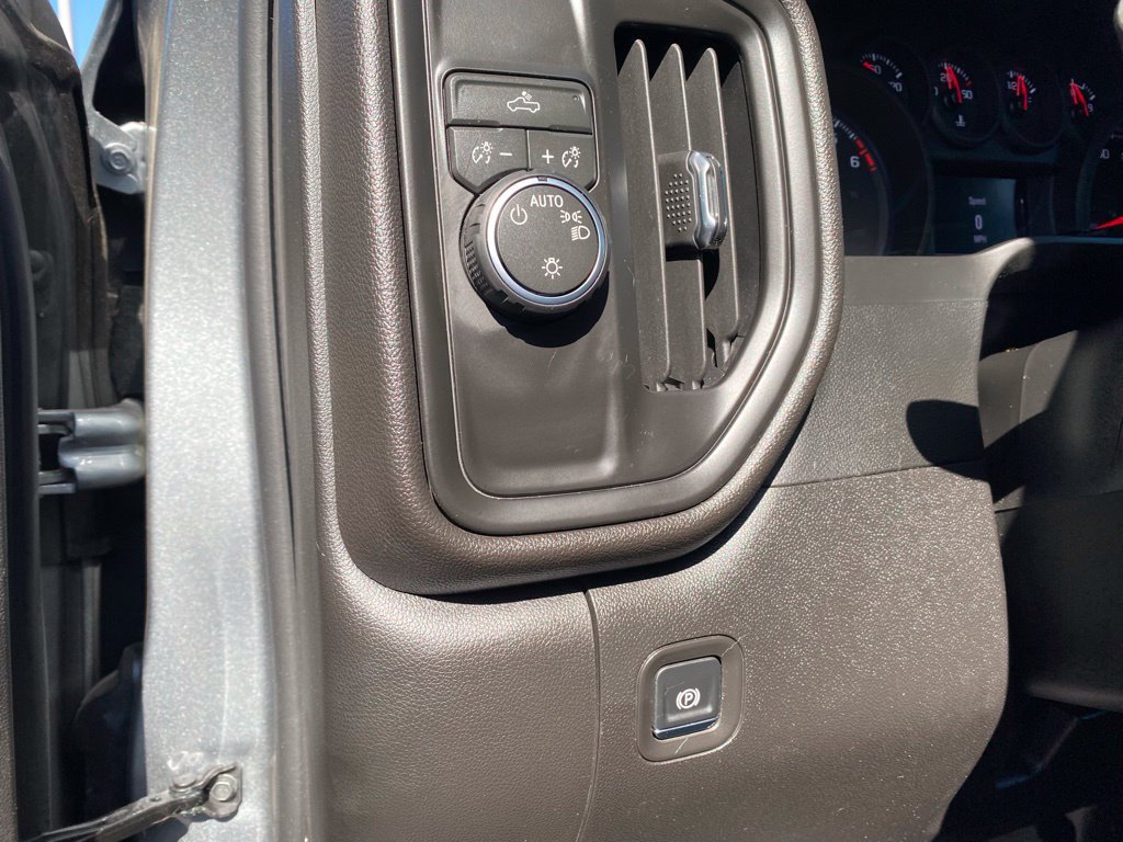 Used 2026 Chevrolet Silverado 1500 Custom RWD image 19