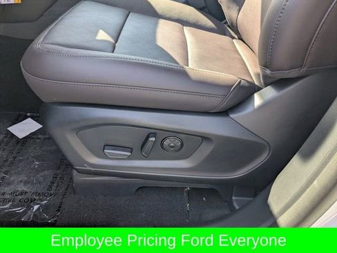 New 2026 Ford Explorer Platinum RWD image 21