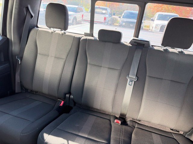 Used 2017 Ford F150 XLT w/ Equipment Group 302A Luxury AWD/4WD image 9