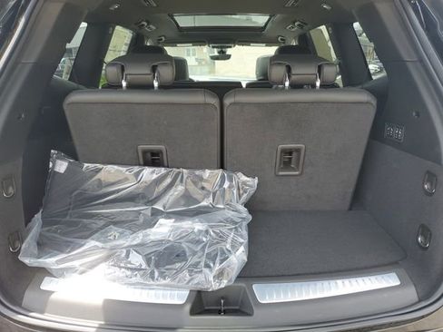 New 2025 Cadillac XT6 Premium Luxury w/ Technology Package AWD/4WD image 8