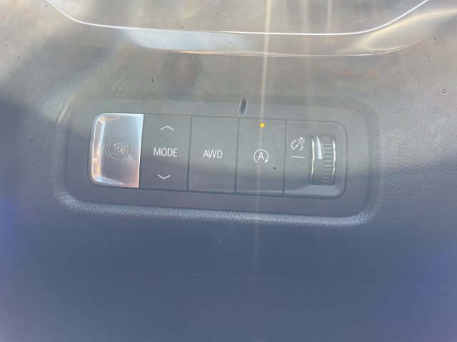 Certified 2024 GMC Acadia AT4 w/ Luxury Package AWD/4WD image 20