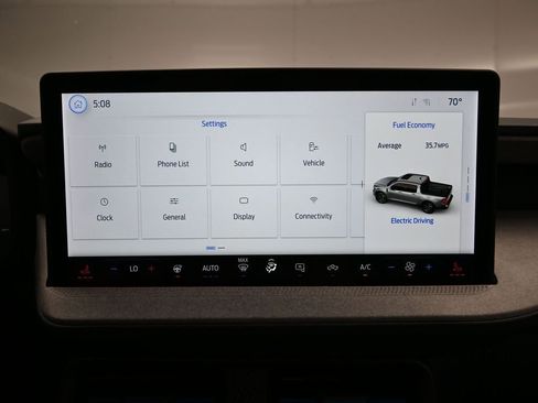 New 2025 Ford Maverick XLT w/ XLT Luxury Package image 33