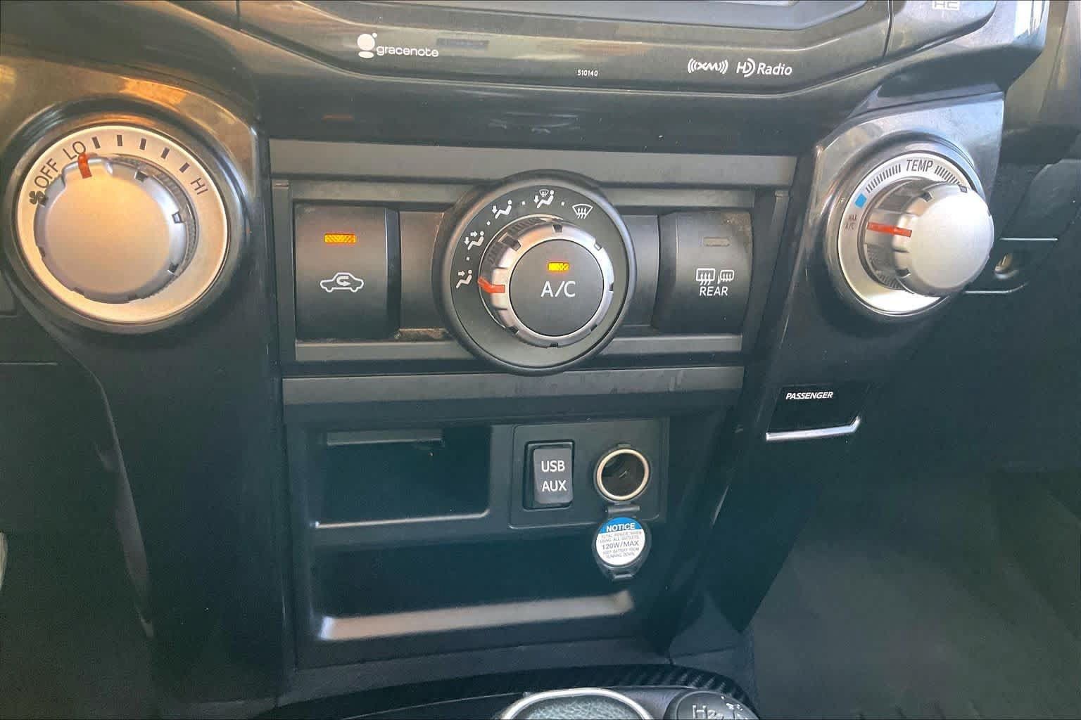 Used 2018 Toyota 4Runner TRD Off-Road Premium AWD/4WD image 32