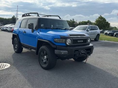 Used 2007 Toyota FJ Cruiser 4WD w/ Upgrade Pkg 2 image 2