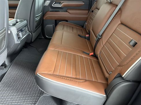 New 2026 GMC Sierra 2500 Denali Ultimate AWD/4WD image 18